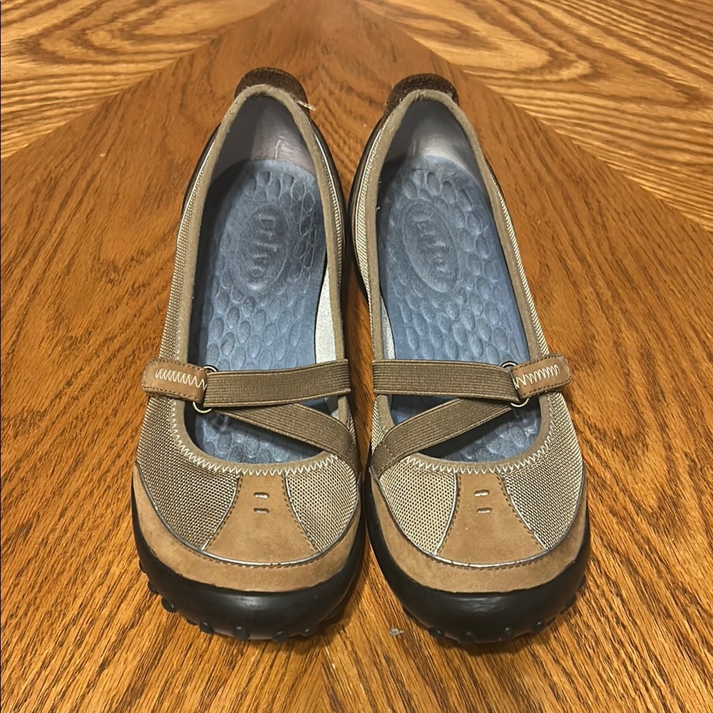 Privo by Clark’s Acacia size 7
